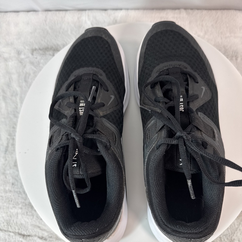 nike mc trainer Womens 9.5 Black / White - Picture 5 of 6